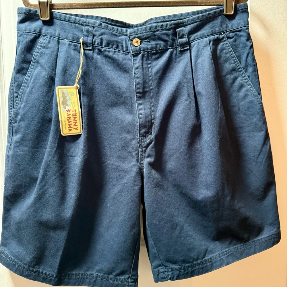 Tommy Bahama Men’s Navy Blue Shorts Casual Style size 38